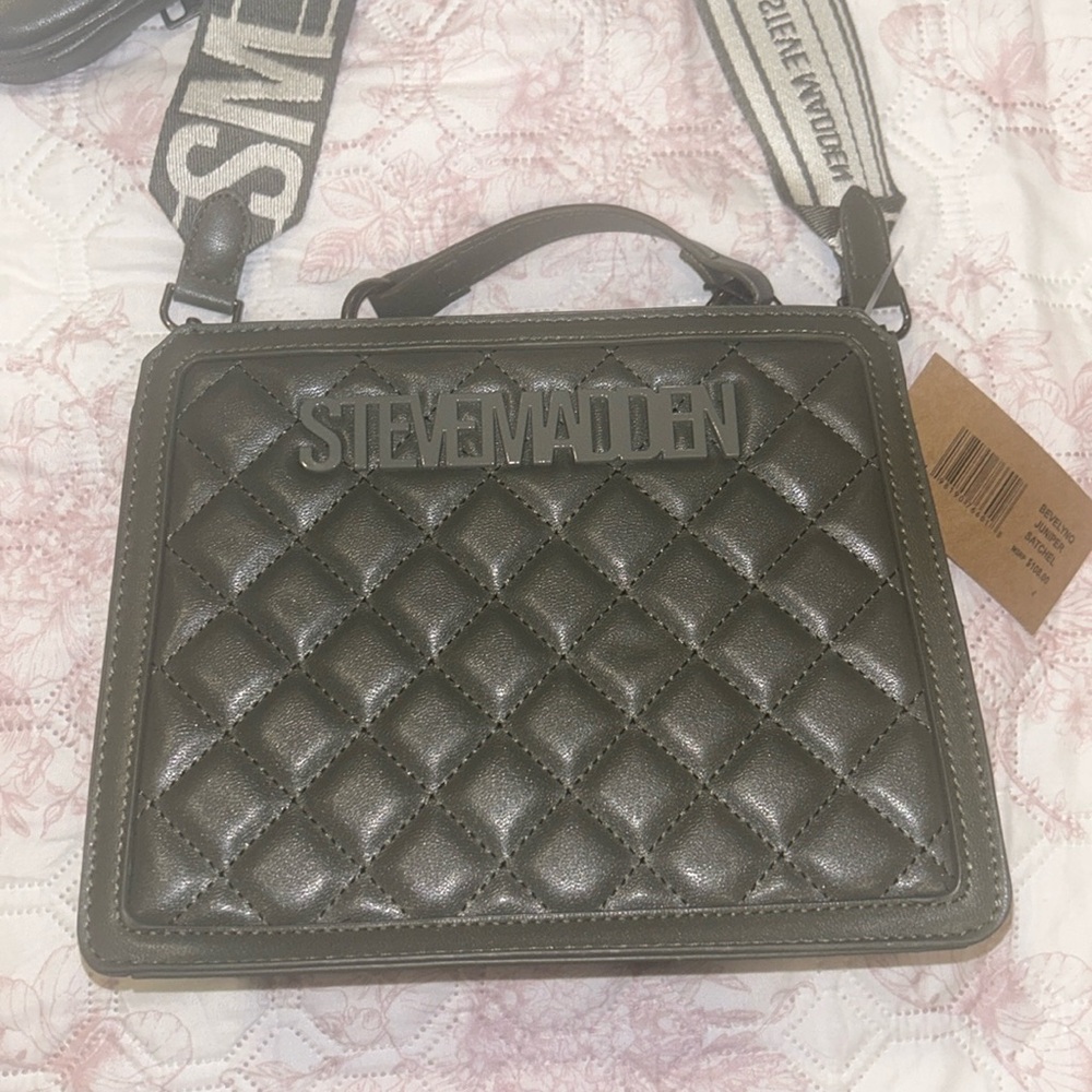 Steve Madden- Bevelynq Juniper Satchel